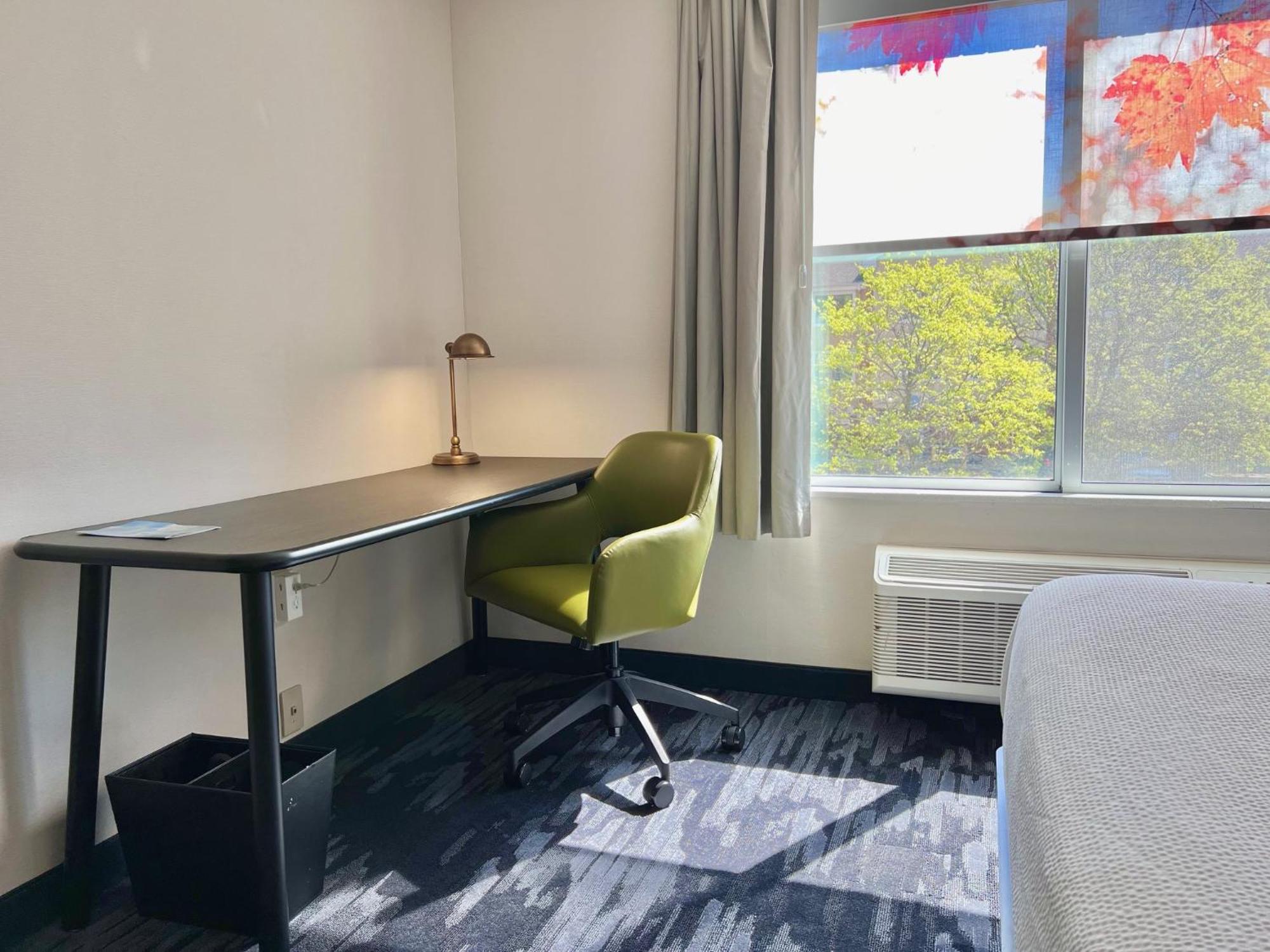 Fairfield Inn & Suites Detroit Фармингтон-Хиллз Экстерьер фото